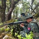 ကလေး ကနေ ချင်းပြည်နယ် တက်တဲ့ စစ်ကောင်စီနဲ့ ချင်းတော်လှန်ရေးတပ်တွေ တစ်လနီးပါးတိုက်ပွဲဖြစ်ပွားနေပြီး ၁၅ မိုင်အထိသာ ခရီးရောက်၊ ရှေ့ဆက်မတက်နိုင်ဘဲရှိ