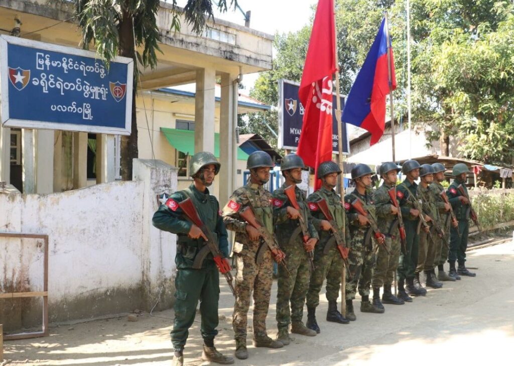 Paletwa Khuapi AA in lakhia lo hi leh Chin State Suahta Zolo ding Chin Brotherhood in Pulak